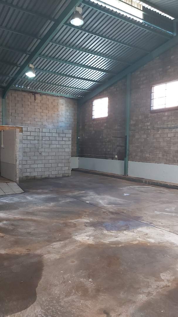 To Let commercial Property for Rent in Sidwell Eastern Cape